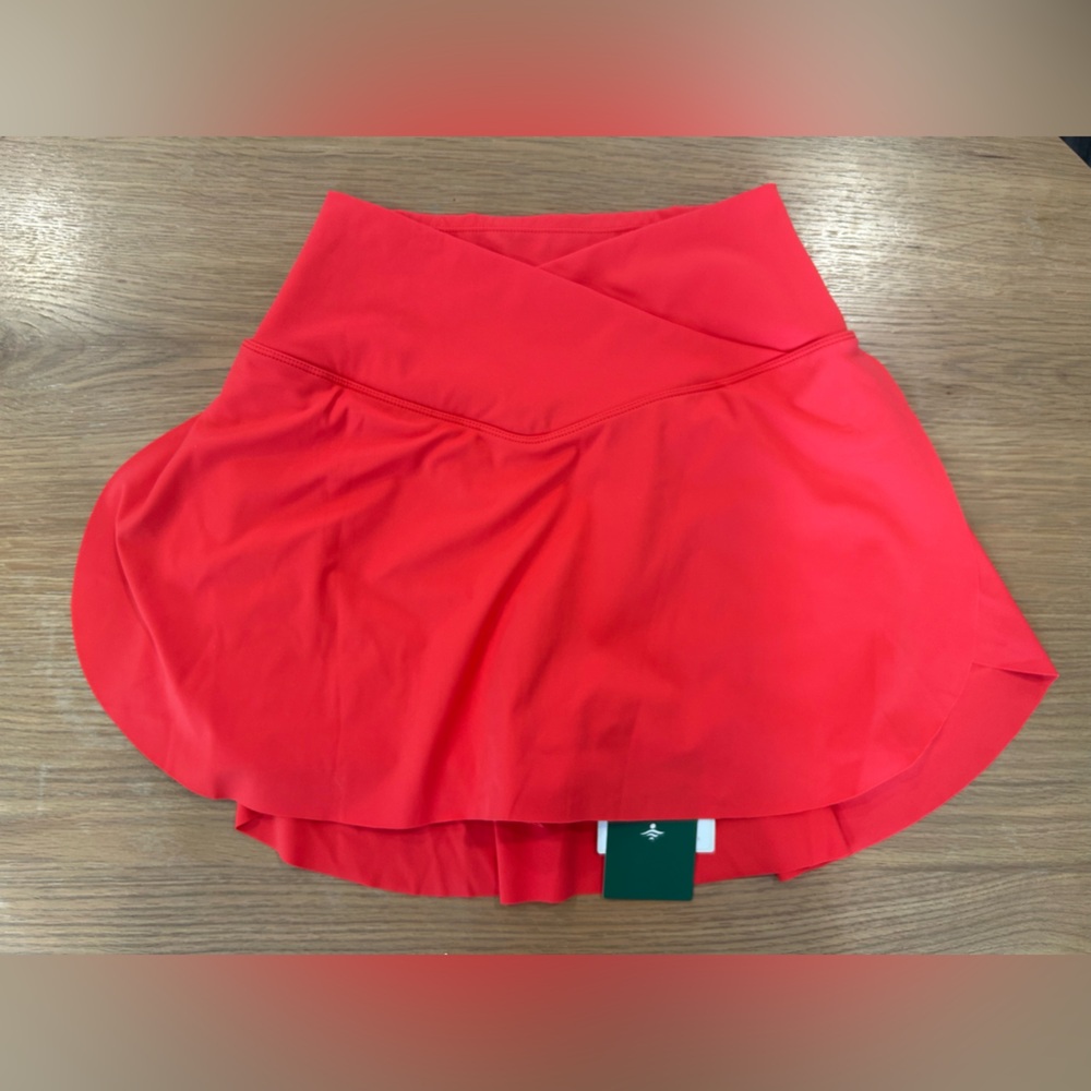 HALARA Bold Red skort